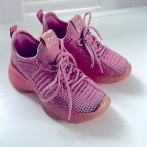 Steve Madden girls tennis shoe